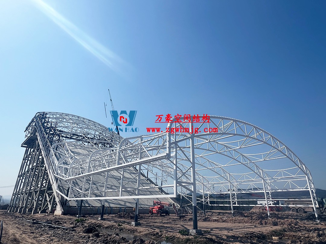 馭風(fēng)逐沙，織就賽道美學(xué)——比亞迪紹興嵊州賽車場(chǎng)干拔沙坡觀景平臺(tái)鋼膜結(jié)構(gòu)