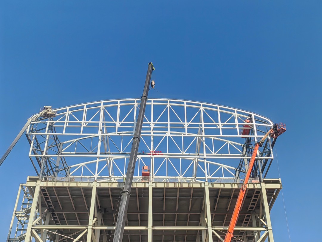 馭風(fēng)逐沙，織就賽道美學(xué)——比亞迪紹興嵊州賽車場(chǎng)干拔沙坡觀景平臺(tái)鋼膜結(jié)構(gòu)