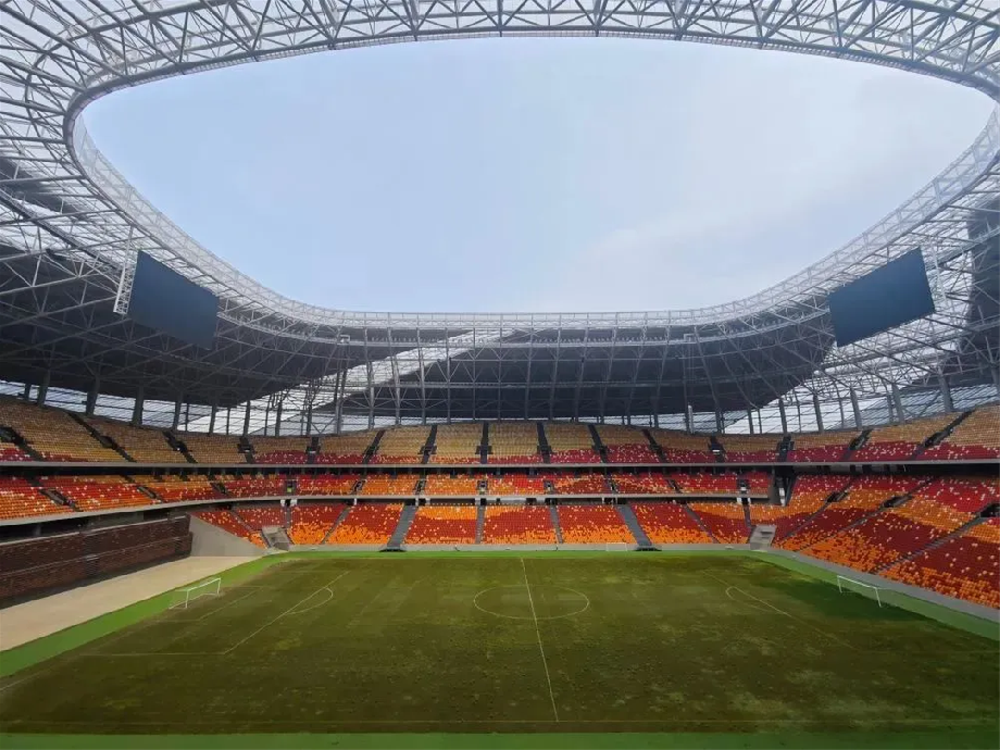 萬(wàn)豪集團(tuán)匠心助力，6月齊聚重慶龍興足球場(chǎng)為國(guó)足吶喊助威！