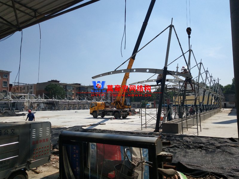 膜結構車棚故障