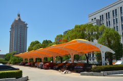 汽車車棚價格一般是怎么算的？膜結構車棚報價性價比是最高的嗎？