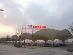 膜結構膜面怎么二次張拉？張拉膜膜面二次張拉的方法是什么？